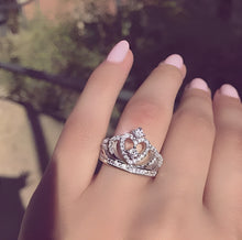 Load image into Gallery viewer, Queen Silver Crown Ring