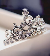 Load image into Gallery viewer, Regal Crown Silver Ring