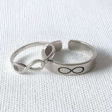 Load image into Gallery viewer, Classic Infinity Silver Couple Rings
