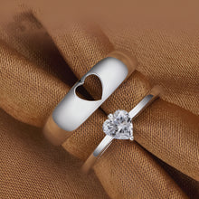 Load image into Gallery viewer, Silver Embrace Heart Couple Rings
