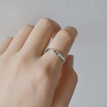 Load image into Gallery viewer, Heart Matching Silver Couple Rings