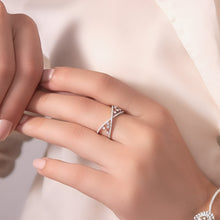 Load image into Gallery viewer, Criss Cross Diamond Silver Ring