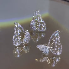 Load image into Gallery viewer, Crystal Swarovski Diamond Pearls Butterfly Silver Stud
