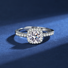 Load image into Gallery viewer, Luxury Micro Inlaid Square Diamond Silver Ring