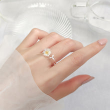 Load image into Gallery viewer, Daisy Flower Leaf Silver Ring