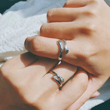 Load image into Gallery viewer, Hugging Silver Couple Rings - GIFTED BEAUTY®️