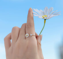 Load image into Gallery viewer, Daisy Flower Leaf Silver Ring
