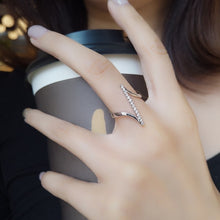 Load image into Gallery viewer, Simple Temperament Zircon Diamond Silver Ring