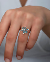 Load image into Gallery viewer, Aquamarine Stone Flower Ring