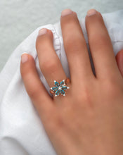 Load image into Gallery viewer, Aquamarine Stone Flower Silver ring