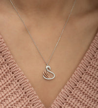 Load image into Gallery viewer, Swan Necklace