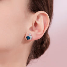 Load image into Gallery viewer, Blue Roman Crystal Diamond Silver Earrings