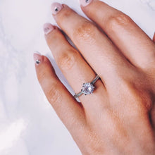 Load image into Gallery viewer, Elena Diamond  Ring