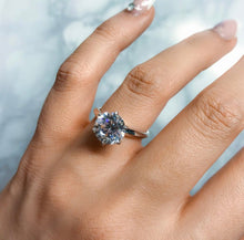 Load image into Gallery viewer, A glittery Diamond Dream silver Ring With Luxury  Silver Ring Set