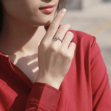 Load image into Gallery viewer, Attractive Crystal Diamond Ring