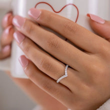 Load image into Gallery viewer, Vixen Luxe Silver Ring