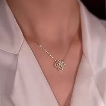 Load image into Gallery viewer, Luxury Shiny Rotating Flower Clover Silver Necklace
