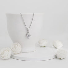 Load image into Gallery viewer, Falling Dew Necklace with Box Chain