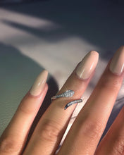 Load image into Gallery viewer, SERPENTINE ADJUSTABLE SILVER RING - GIFTED BEAUTY®️