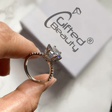 Load image into Gallery viewer, Luxury Prettiest Amore Solitaire Silver Ring
