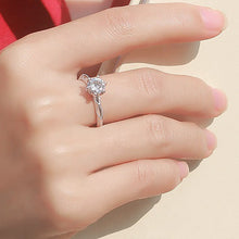 Load image into Gallery viewer, Berlin Solitaire Moissanite Dainty Ring