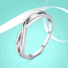 Load image into Gallery viewer, Stylish Criss Cross Infinity Men's Silver Ring