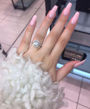 Load image into Gallery viewer, Stylish Diamond Sparkle Silver Ring