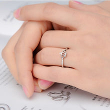 Load image into Gallery viewer, Exquisite Carving Regal Crown Silver Ring