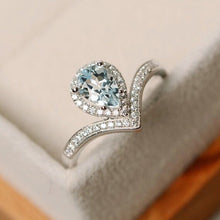 Load image into Gallery viewer, Aquamarine Silver Ring
