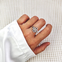 Load image into Gallery viewer, Spinning Lucky Heart Ring