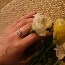 Load image into Gallery viewer, Spinning Heart Silver Ring