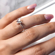 Load image into Gallery viewer, Dainty Butterfly Ring