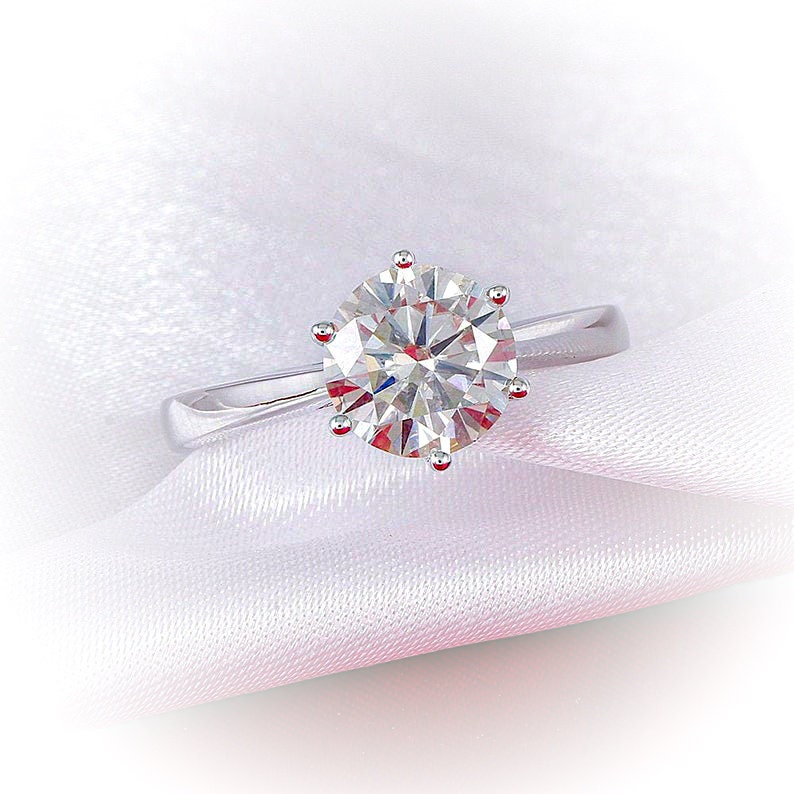 Luxury Diamond Solitaire Silver Ring