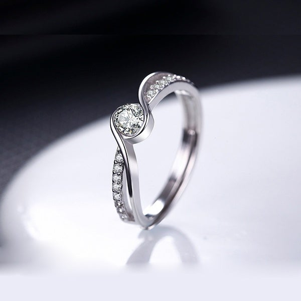 Cubic Zirconia Twisted Silver Ring