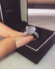 Load image into Gallery viewer, White Heart Crystal Diamond Silver Ring
