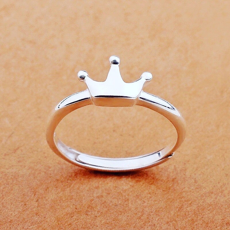 Stylish Crown Silver Ring