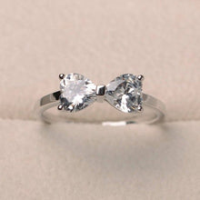 Load image into Gallery viewer, Sparkling White Sapphire Diamond Bowknot Silver Ring

