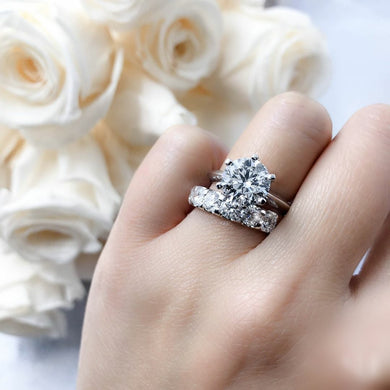 A glittery Diamond Dream silver Ring With Luxury Diamond Silver Ring Set