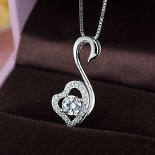 Load image into Gallery viewer, SWAN EXQUISITE SILVER PENDANT SET
