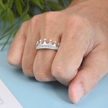 Load image into Gallery viewer, Men&#39;s Crown Silver Ring
