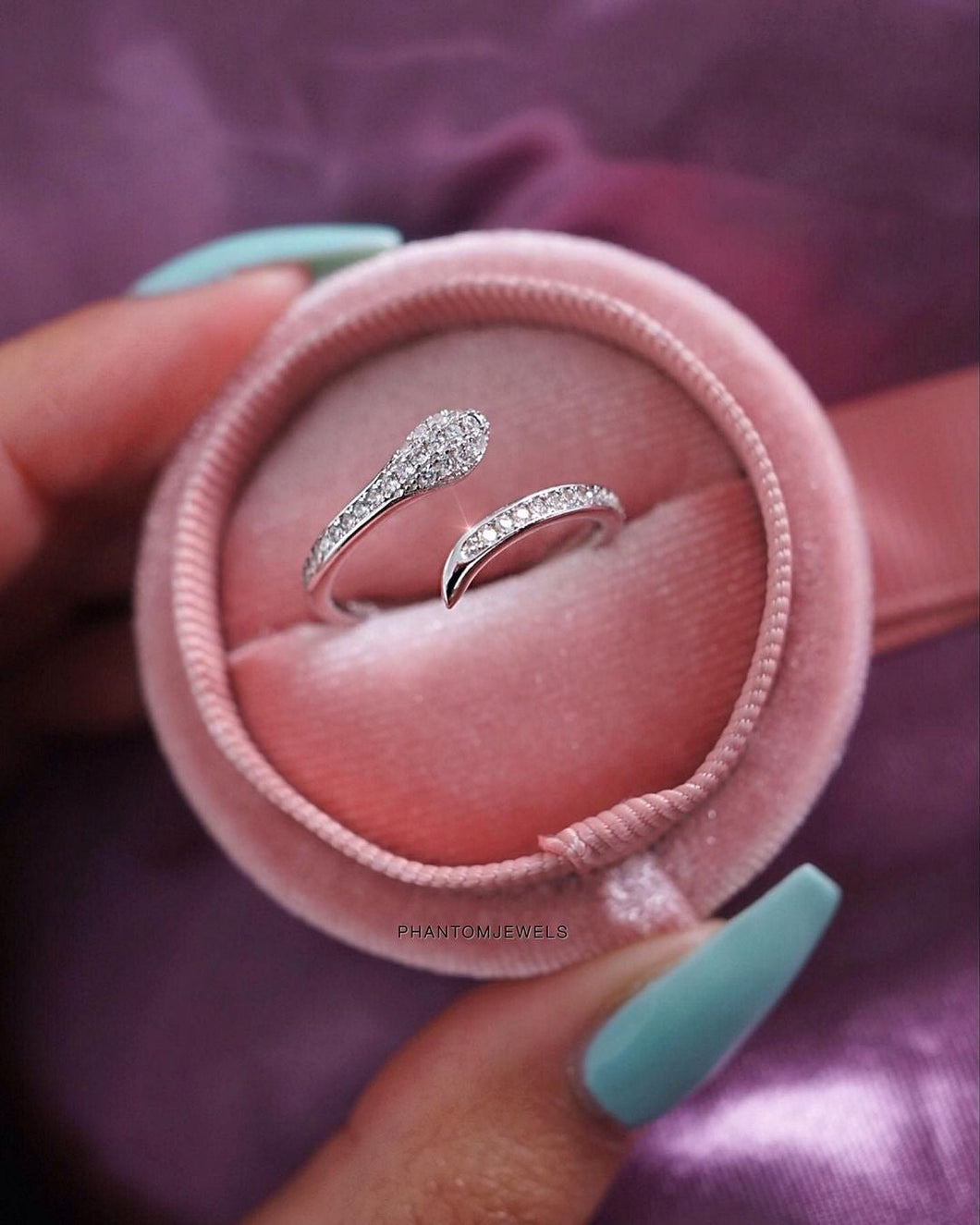SERPENTINE ADJUSTABLE SILVER RING - GIFTED BEAUTY®️