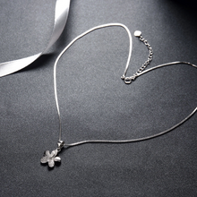 Load image into Gallery viewer, Clover Silver Pendant
